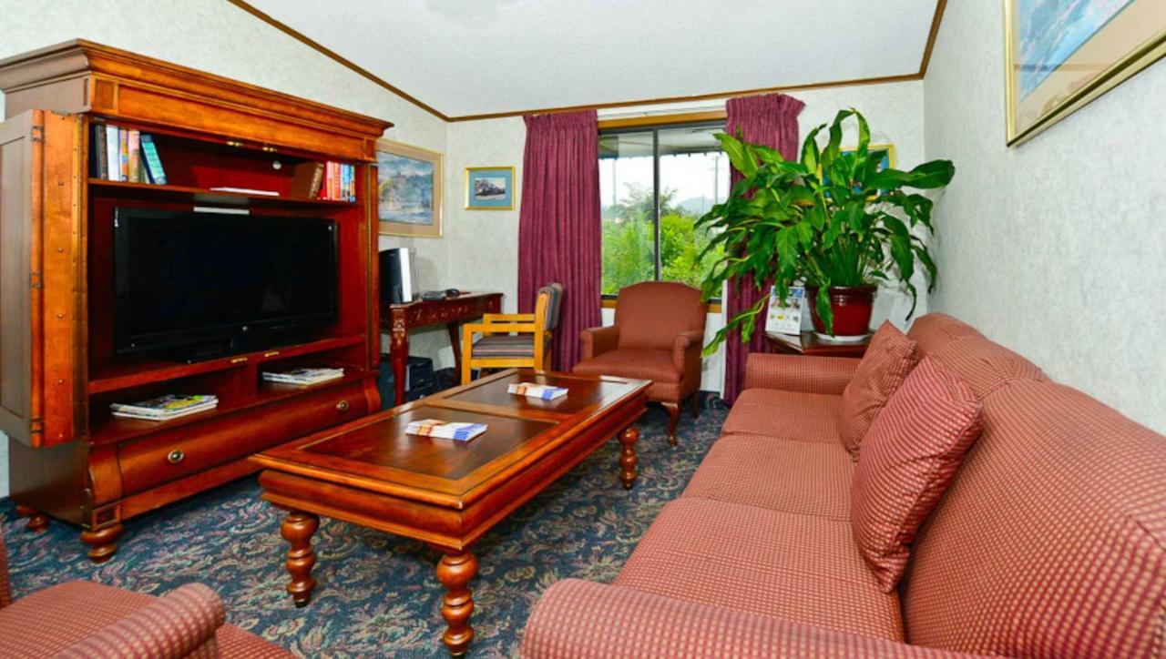 M Star Hotel Covington Eksteriør bilde